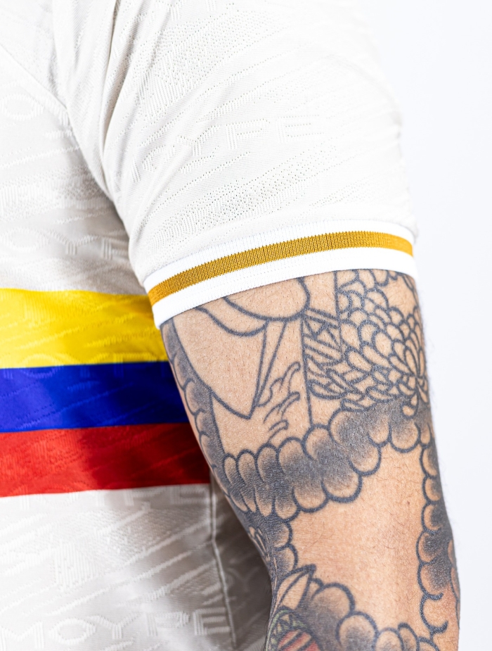 CAMISETA SPIRIT - MIL GRAUS - Image 4